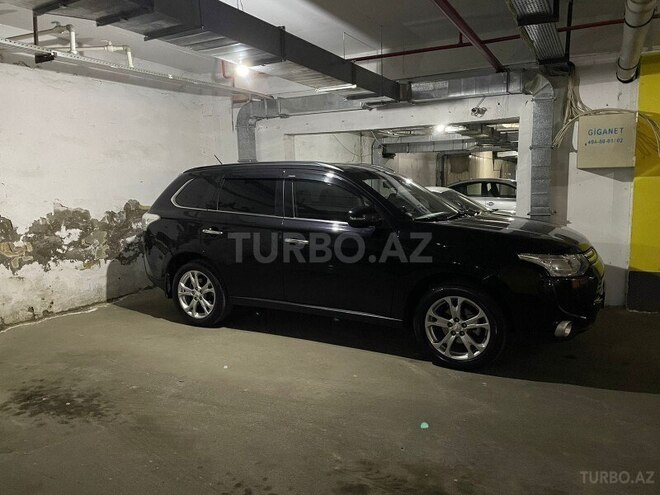 Mitsubishi Outlander 2014, 240,000 km - 2.4 l - Bakı