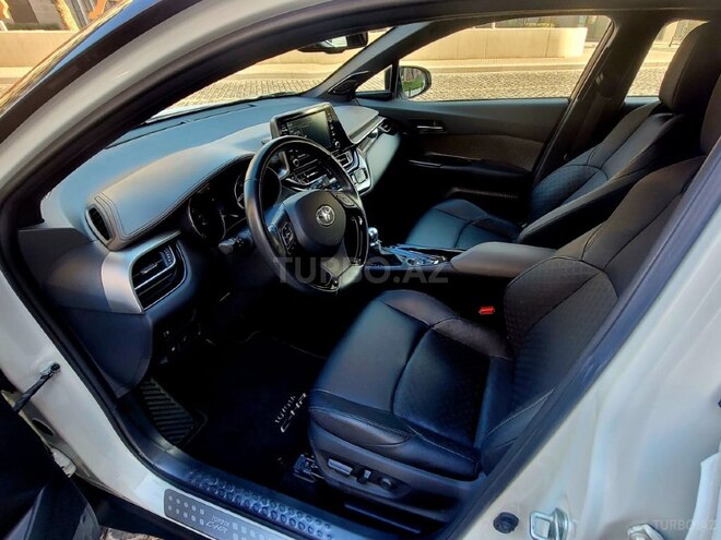 Toyota C-HR 2019, 21,900 km - 2.0 л - Bakı