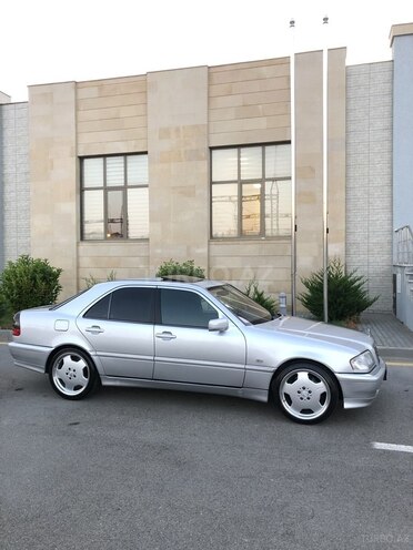 Mercedes C 240 1999, 175,000 km - 2.4 l - Bakı