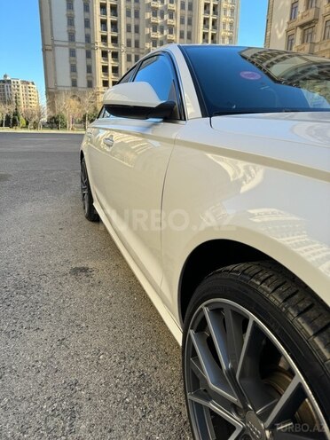 Audi A6 2015, 210,000 km - 2.0 l - Bakı