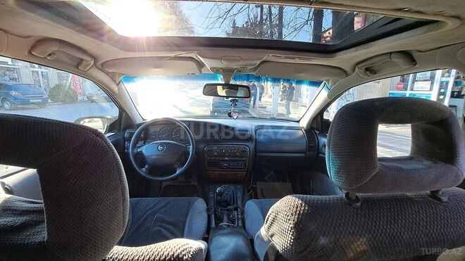 Opel Omega 1996, 156,000 km - 2.0 l - Qazax