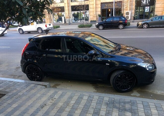 Hyundai i30 2009, 193,848 km - 1.4 л - Bakı