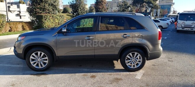 Kia Sorento 2011, 235,000 km - 2.0 l - Bakı