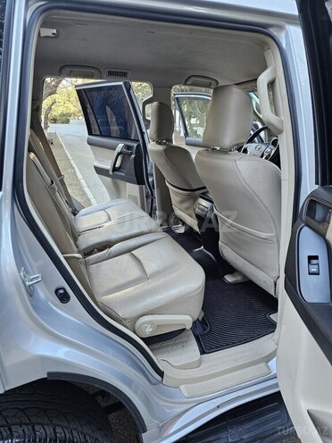 Toyota Prado 2011, 178,000 km - 2.7 l - Bakı