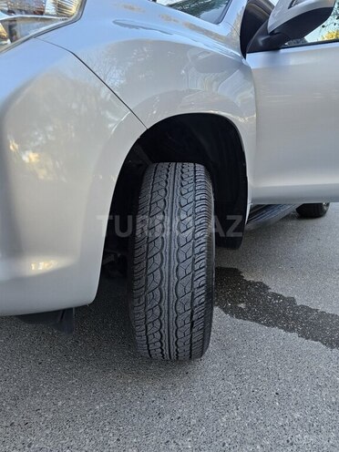 Toyota Prado 2011, 178,000 km - 2.7 l - Bakı