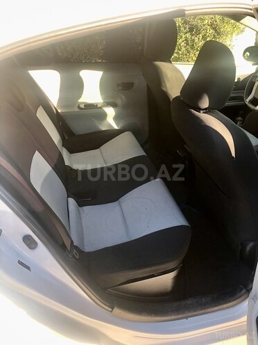 Toyota Prius C 2012, 318,000 km - 1.5 л - Bakı