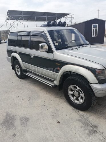 Mitsubishi Pajero 1993, 450,000 km - 2.8 l - Bakı
