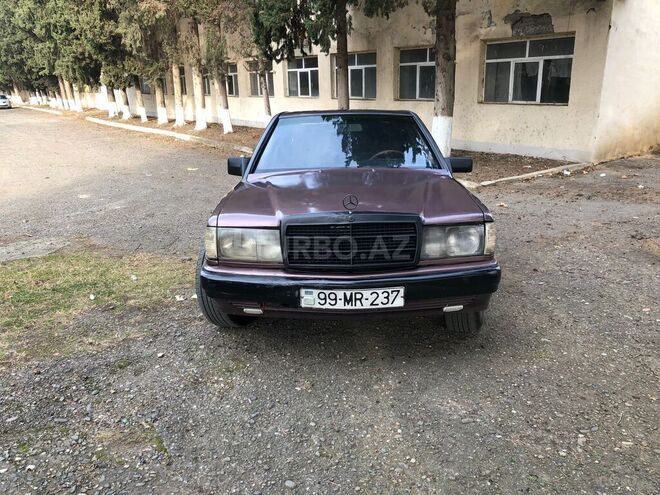 Mercedes 190 1991, 498,875 km - 1.8 л - Qazax