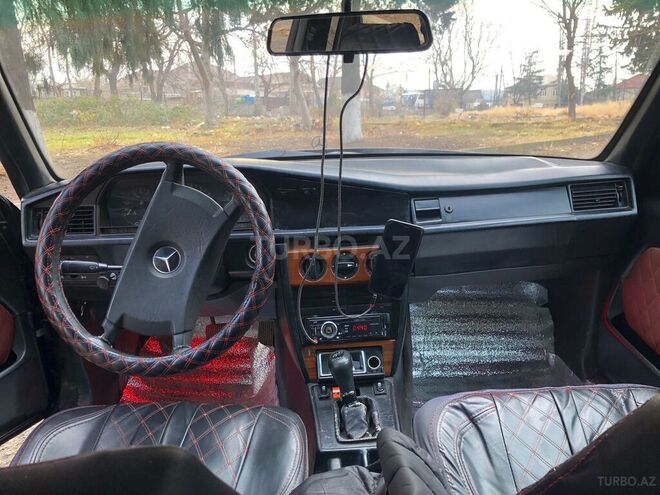 Mercedes 190 1991, 498,875 km - 1.8 л - Qazax