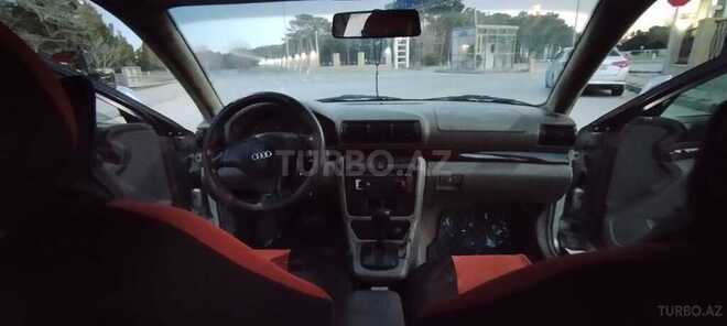 Audi A4 1998, 251,423 km - 1.8 l - Sumqayıt
