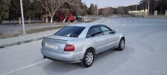 Audi A4 1998, 251,423 km - 1.8 l - Sumqayıt