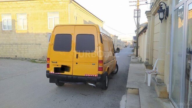 Ford Transit 1998, 358,000 km - 2.5 l - Quba