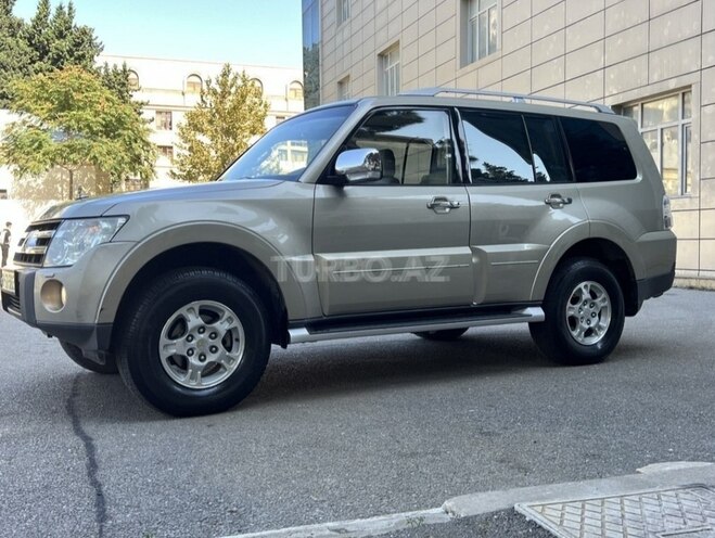 Mitsubishi Pajero 2007, 224,741 km - 3.0 л - İmişli