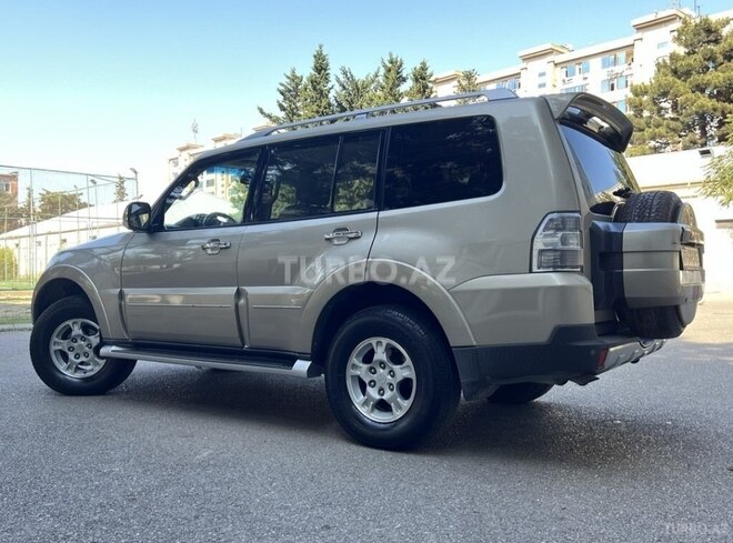 Mitsubishi Pajero 2007, 224,741 km - 3.0 л - İmişli