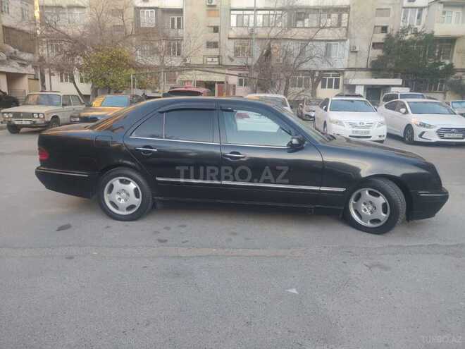 Mercedes E 220 2000, 493,790 km - 2.2 l - Bakı