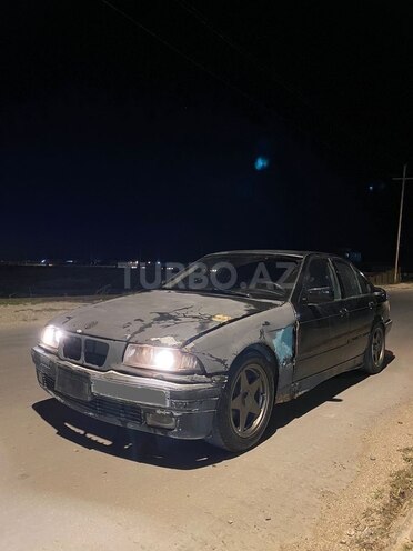 BMW 318 1993, 300,000 km - 1.8 l - Bakı