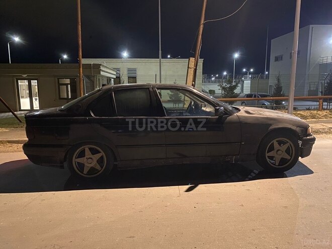 BMW 318 1993, 300,000 km - 1.8 l - Bakı