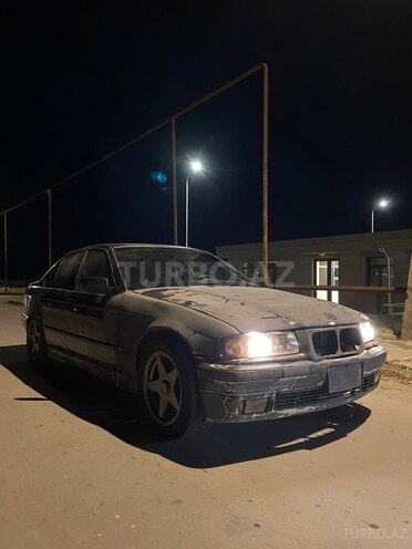BMW 318 1993, 300,000 km - 1.8 l - Bakı