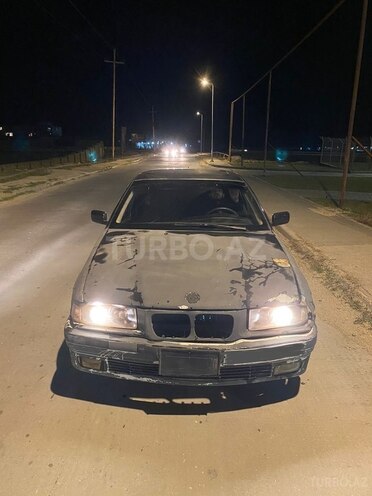 BMW 318 1993, 300,000 km - 1.8 l - Bakı