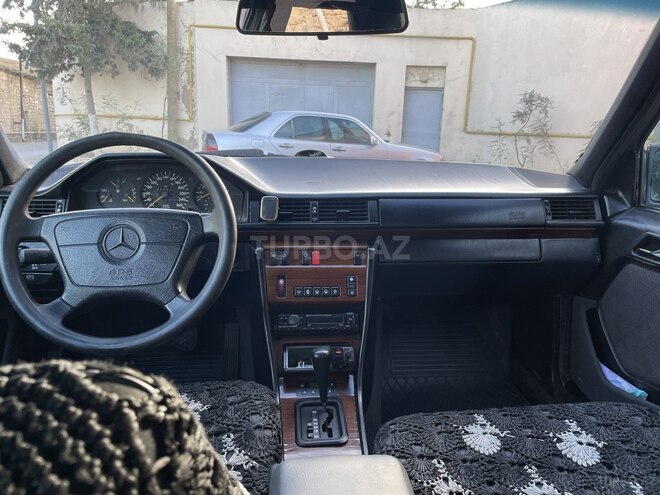 Mercedes E 320 1994, 345,000 km - 3.2 l - Bakı