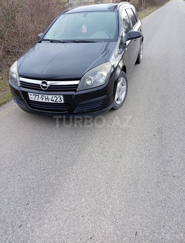Opel Astra 2006, 200,000 km - 1.4 l - Qusar