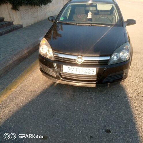 Opel Astra 2006, 200,000 km - 1.4 l - Qusar