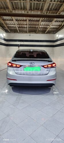 Hyundai Elantra 2018, 205,357 km - 1.6 л - Bakı