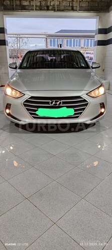 Hyundai Elantra 2018, 205,357 km - 1.6 л - Bakı