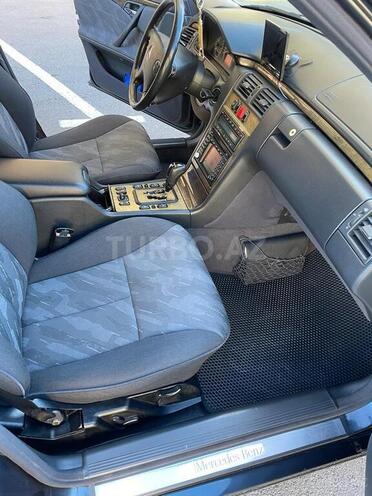 Mercedes E 240 2000, 279,759 km - 2.4 l - Sumqayıt