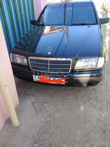 Mercedes C 220 1995, 410,000 km - 2.2 л - Bakı