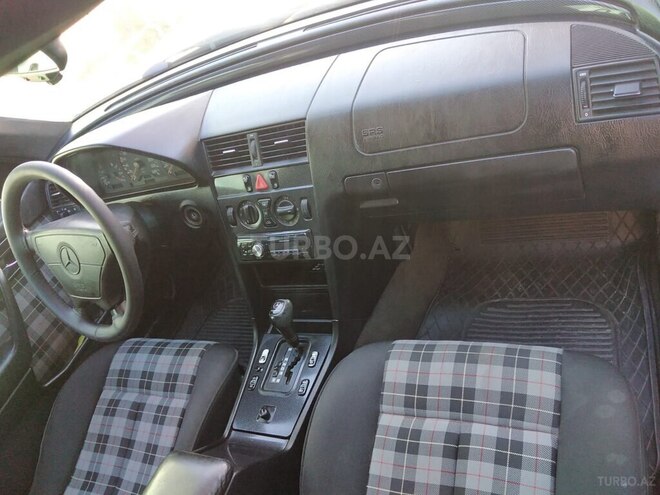 Mercedes C 220 1995, 410,000 km - 2.2 л - Bakı