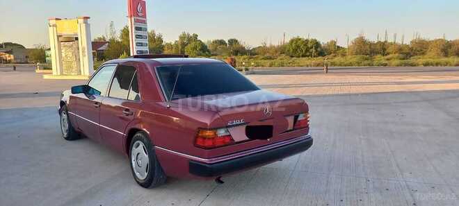 Mercedes E 230 1991, 491,000 km - 2.3 l - İmişli