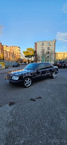 Mercedes E 200 1995, 520,000 km - 2.0 l - Bakı