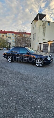 Mercedes E 200 1995, 520,000 km - 2.0 l - Bakı