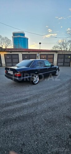Mercedes E 200 1995, 520,000 km - 2.0 l - Bakı