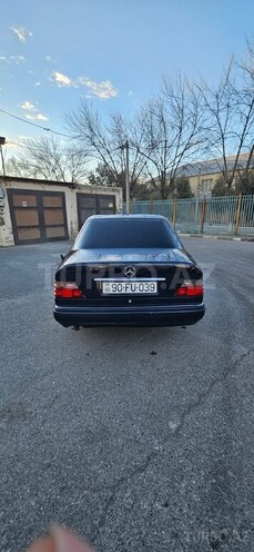 Mercedes E 200 1995, 520,000 km - 2.0 l - Bakı