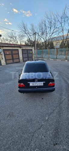 Mercedes E 200 1995, 520,000 km - 2.0 l - Bakı