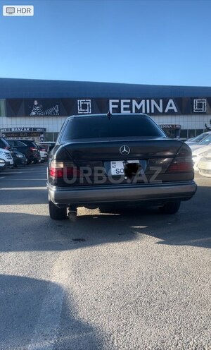 Mercedes E 230 1991, 450,963 km - 2.3 l - Bakı