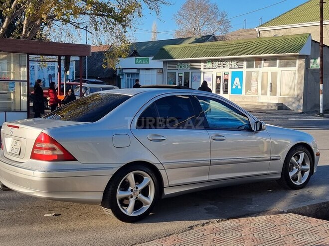 Mercedes C 230 2004, 311,211 km - 1.8 l - Ucar