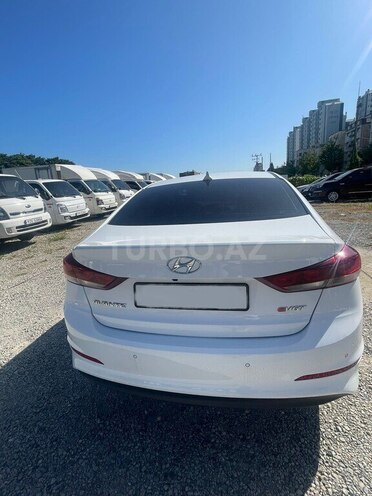 Hyundai Elantra 2015, 83,000 km - 1.6 l - Qəbələ