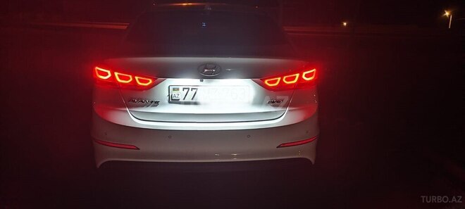 Hyundai Elantra 2015, 83,000 km - 1.6 l - Qəbələ
