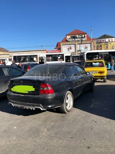 Opel Vectra 1996, 300,000 km - 2.0 l - Bakı