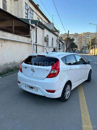 Hyundai Accent 2014, 200,000 km - 1.6 l - Bakı