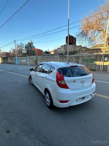 Hyundai Accent 2014, 200,000 km - 1.6 l - Bakı
