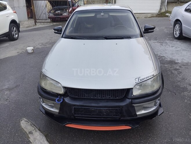 Opel Omega 1994, 235,680 km - 2.0 l - Bakı