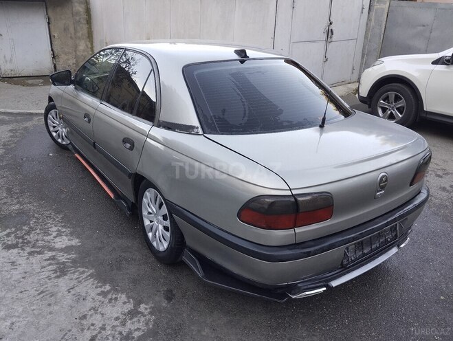 Opel Omega 1994, 235,680 km - 2.0 l - Bakı