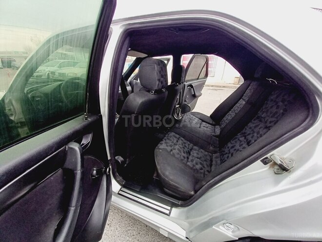Mercedes C 220 2000, 455,000 km - 2.2 л - Sumqayıt