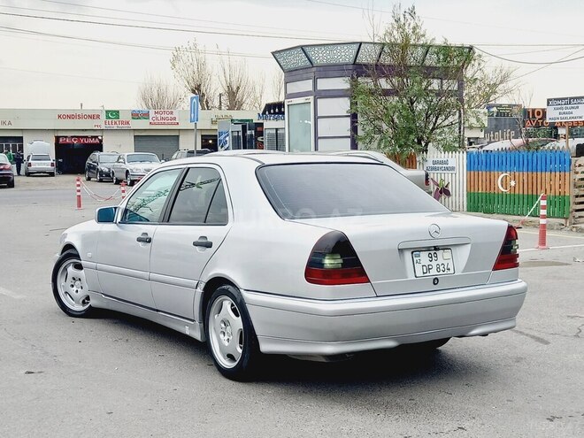Mercedes C 220 2000, 455,000 km - 2.2 л - Sumqayıt