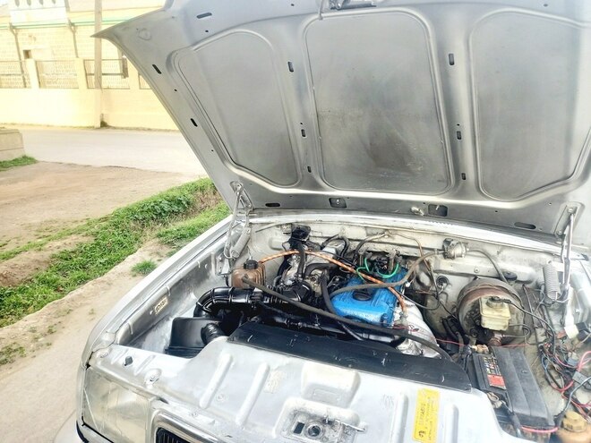 GAZ 3110 2003, 154,000 km - 2.4 л - Bakı