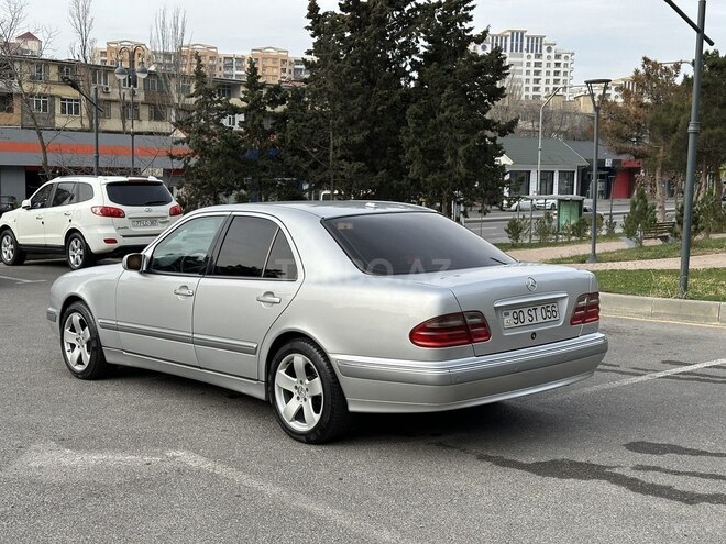 Mercedes E 270 2001, 299,000 km - 2.7 l - Bakı